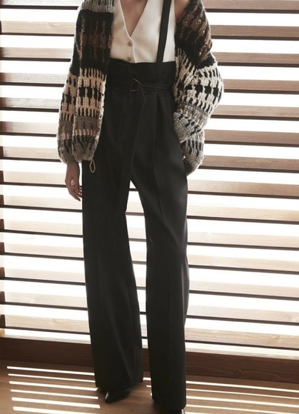 Meet your Posher, Deanna - Picture 2 of 2